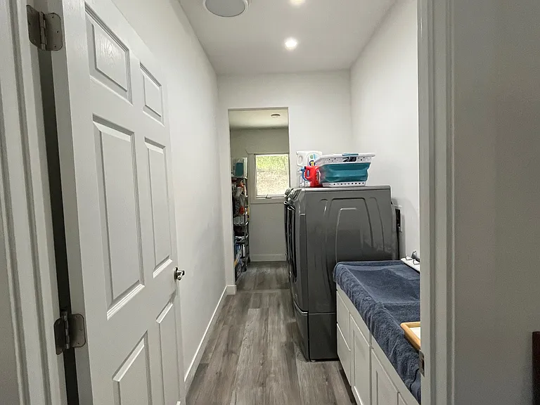 Laundry room and Utility storage
