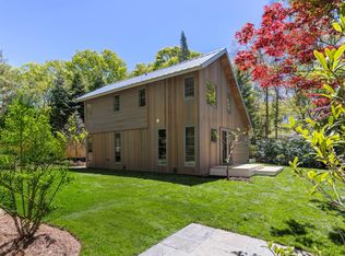 165 Roses Grove Rd, Water Mill, NY 11976