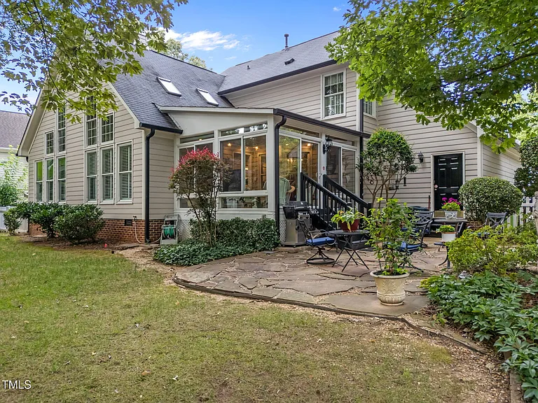 8516 Wheeling Dr — Photo 34