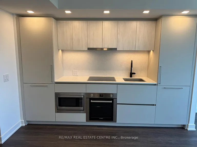 609 Sherbourne St #1909 — Photo 10
