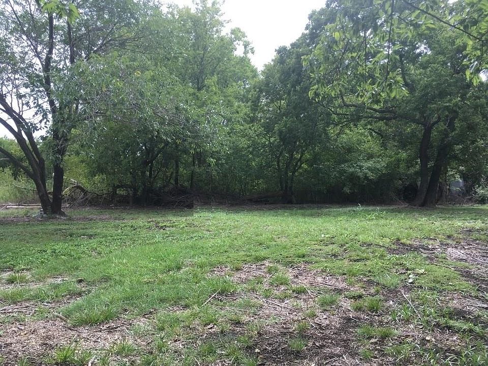 1st image of 311 Eve St Lot 9B