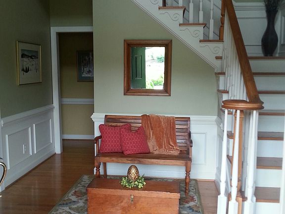 2nd image of 1910 Eastway Ln