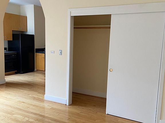 3rd image of 210 S 1st St Unit 512