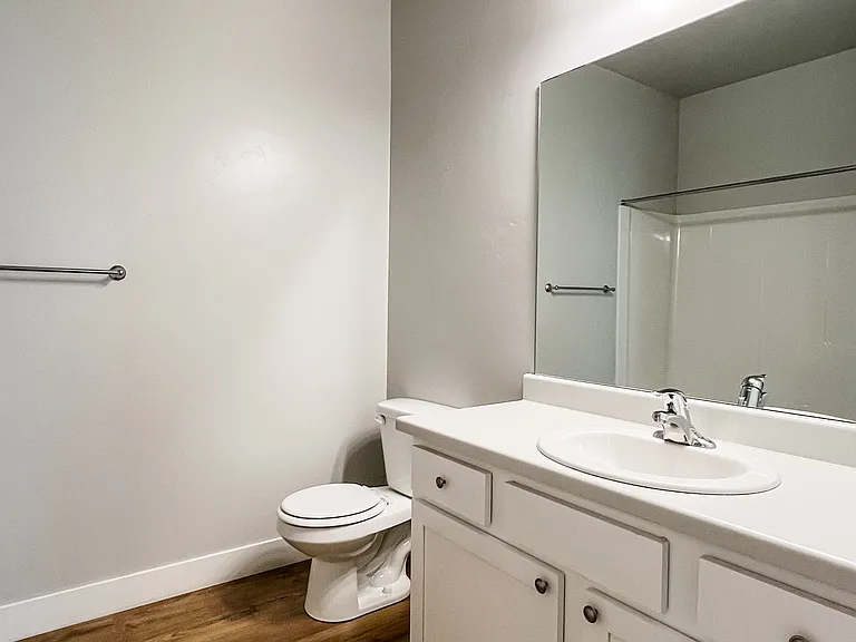 1806 W Newcastle Ln #202 — Photo 6