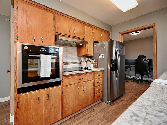 5th image of 1823 18th St NW