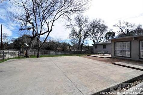 2nd image of 239 Five Oaks Dr