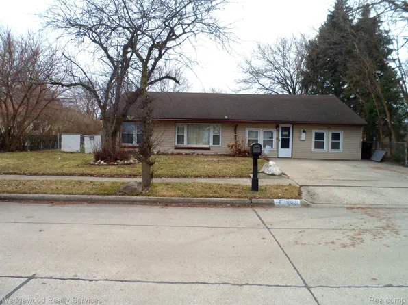 19810 Lakeworth St, Roseville, MI 48066