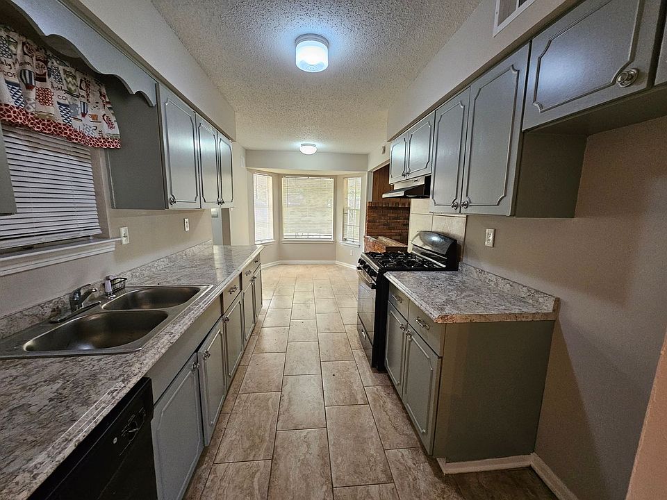 2nd image of 4109 Knight Arnold Rd