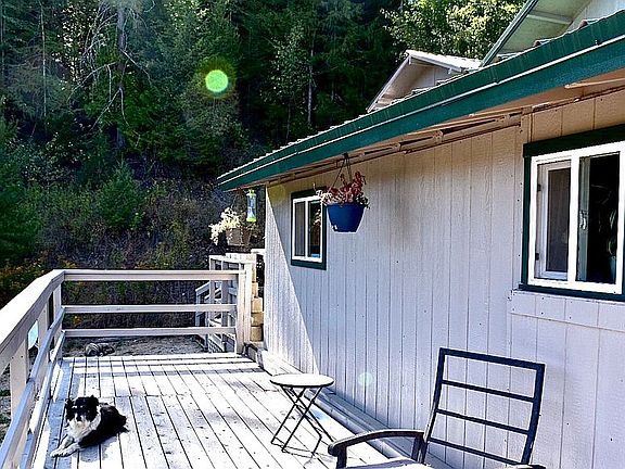 Large Front Deck with View