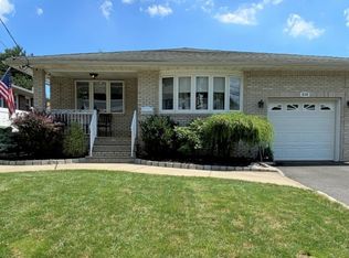 619 Fernwood Ter, Linden, NJ 07036