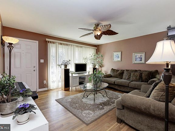 5th image of 1018 Neal Dr
