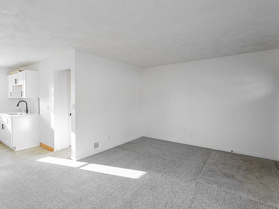5th image of 5821 N Forest Blvd