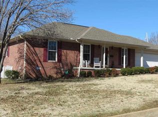 139 New Renfroe St, Lexington, TN 38351