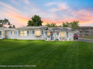 320 S Dunbar St, Potterville, MI 48876