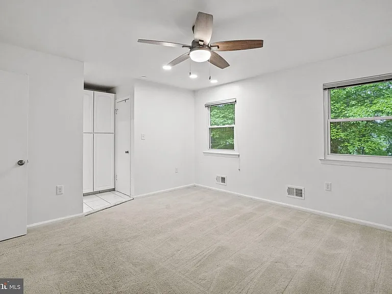 9086 Brook Ford Rd — Photo 28