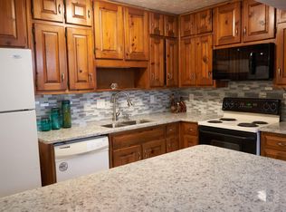 1589 Circlestone Dr, Stone Mountain, GA 30088