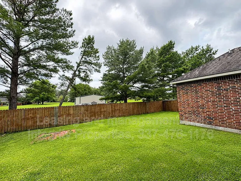 213 Woodhaven Rd — Photo 14