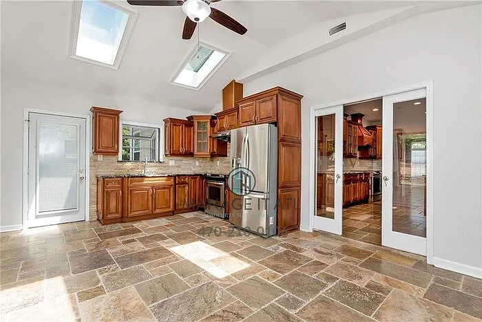 60 Ruby Forest Pkwy — Photo 28