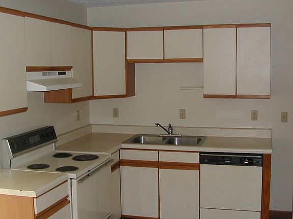 4th image of 920 Stewart St APT D
