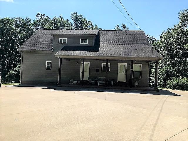 1st image of 507 W Clayton Ln