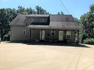 507 W Clayton Ln, Louisa, KY 41230