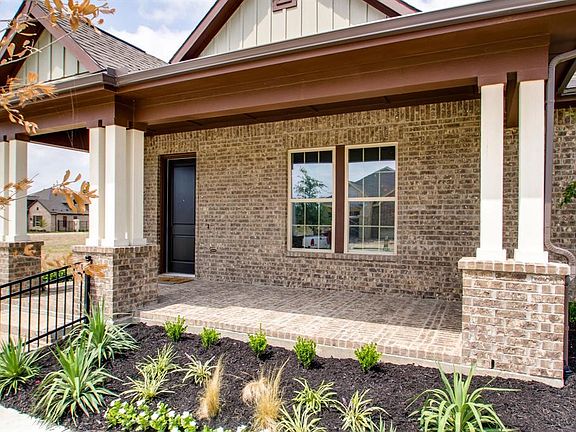 4th image of 4824 Beaver Creek Dr