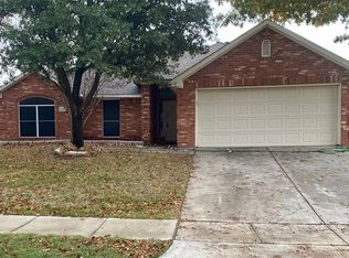 2912 Custer Dr, Corinth, TX 76210