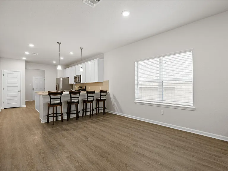 10216 Badger Run Ln — Photo 2