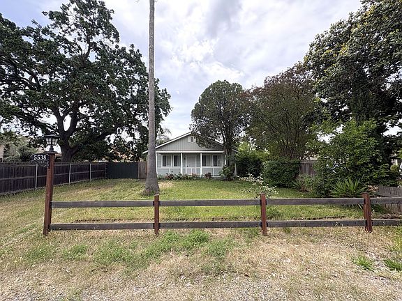 3rd image of 5538 20th Ave