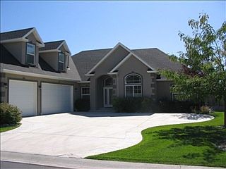 1st image of 680 Canyon Park Ave