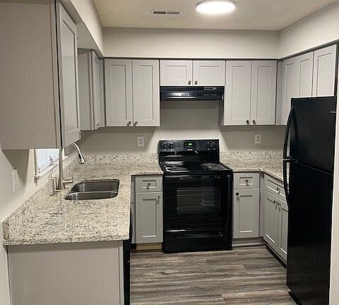 4th image of 2406 Jay Cir
