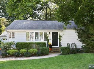 57 Seton Hall Dr, Oakland, NJ 07436