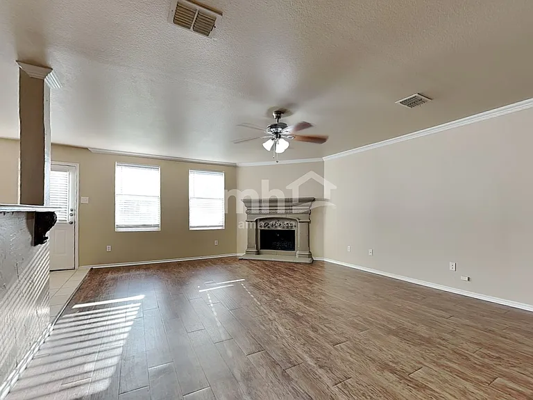 2806 Lake Terrace Dr — Photo 5