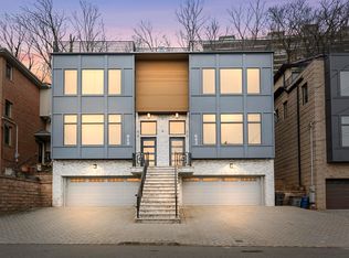642 Undercliff Ave, Edgewater, NJ 07020
