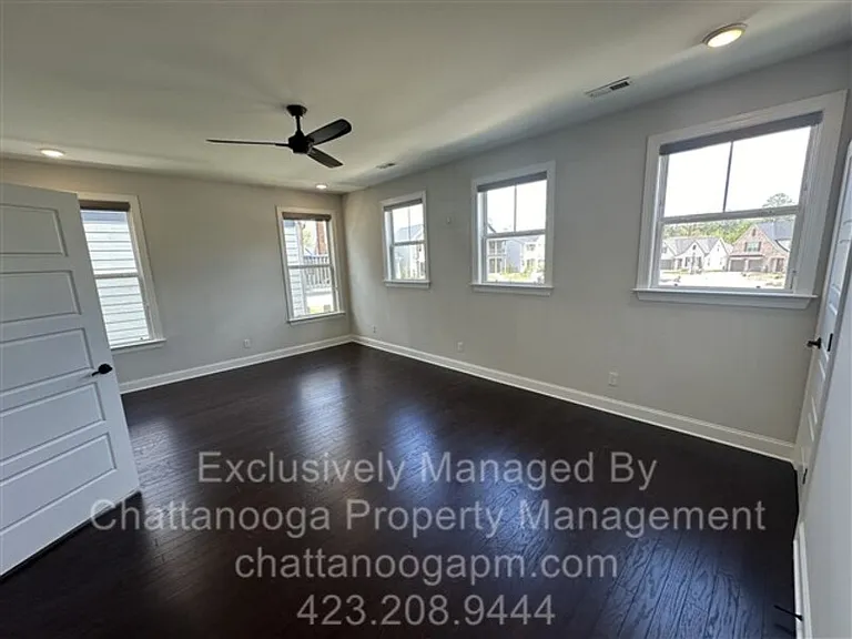 1526 Bowtie Rd — Photo 24