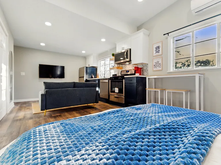 10 Cochran Rd SE #B — Photo 11