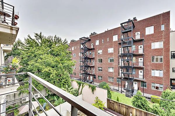 Sold by Compass | media 15