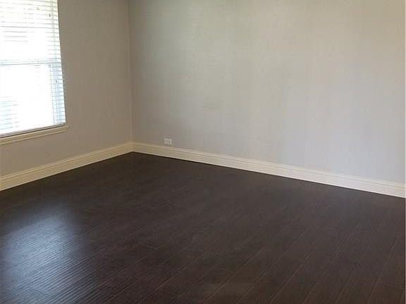 3rd image of 2421 W Morton St