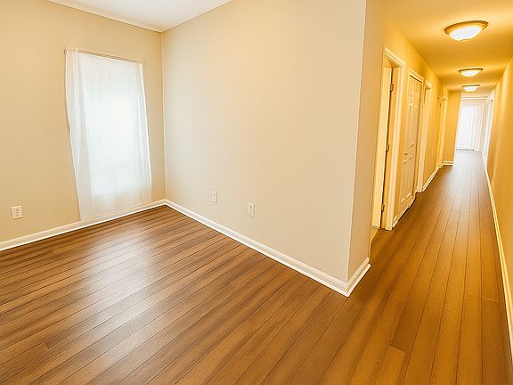 4th image of 2008 Bryant Ave S #1A