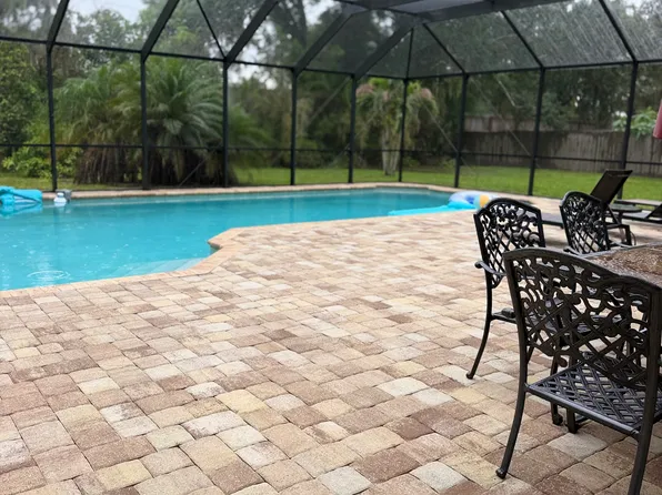 4932 Hidden Oaks Trl, Sarasota, FL 34232