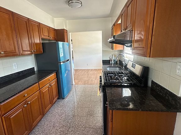 4th image of 61-53 219th St Floor 2