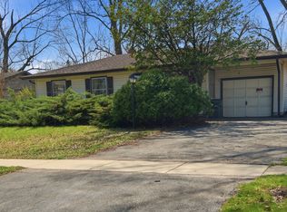 30W125 Claymore Ln, Naperville, IL