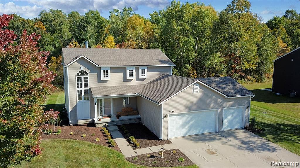 9327 Betsie Dr, Grand Blanc, MI 48439 Zillow