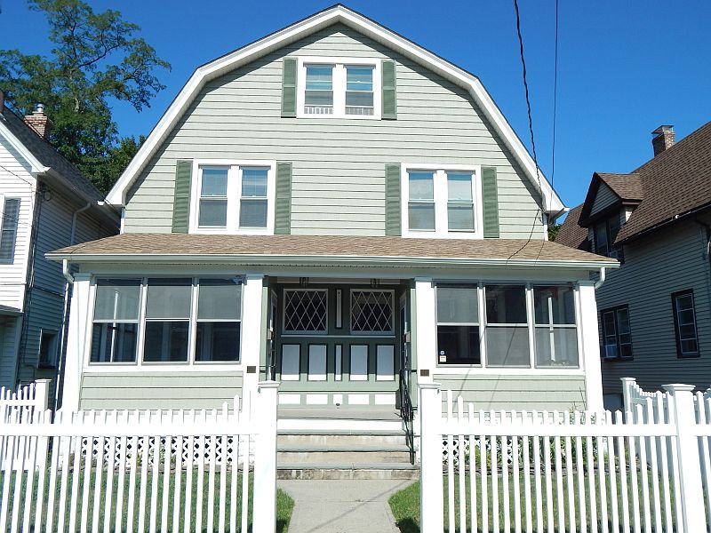 1st image of 33-33 WASHBURN PL
