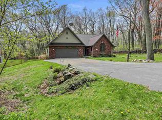 297 Maple Heights Rd, Marshall, WI 53559