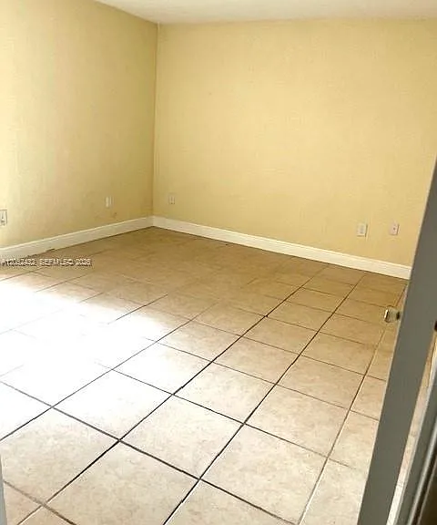 9477 SW 76th St #O4 — Photo 12