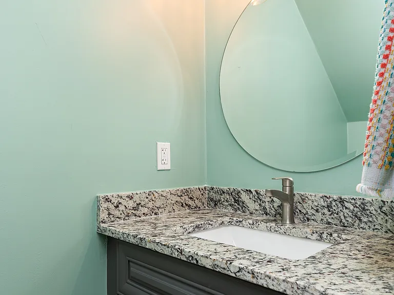 138 Matthew Ln — Photo 11