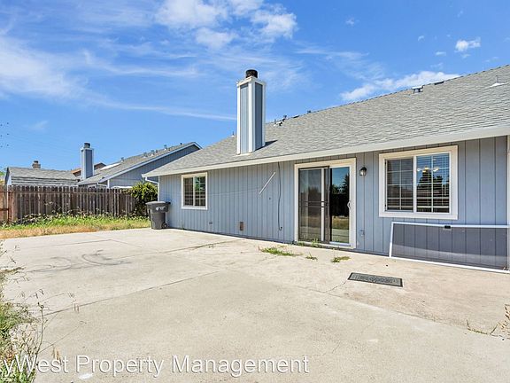 5th image of 67 Carrotwood Ct