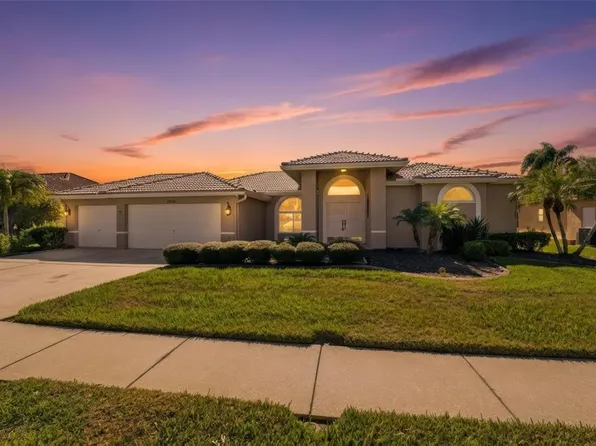 3150 Sterling St, Tarpon Springs, FL 34688