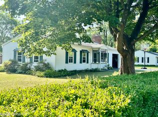 2 Thatcher Dr, Altamont, NY 12009